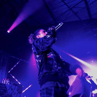 Luv Resval wallpaper