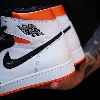 Air Jordan 1 Electro orange wallpaper