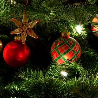 Christmas Garland wallpaper