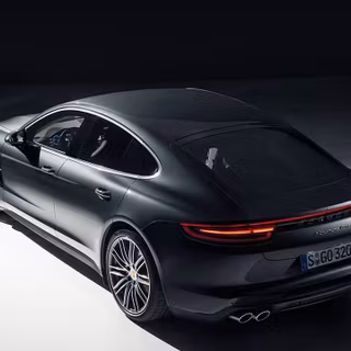 2023 Porsche Panamera wallpaper