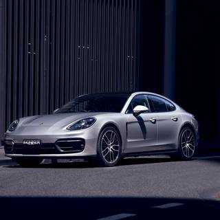 2023 Porsche Panamera wallpaper