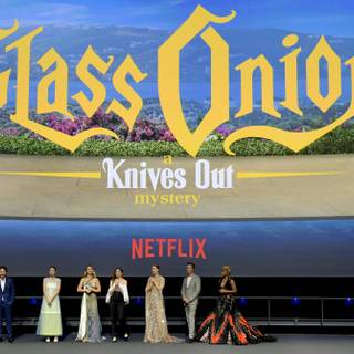 Glass Onion wallpaper