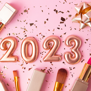 Happy New Year 2023 pink and gold wallpaper