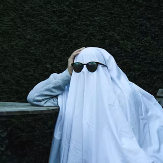 Ghost with glasses wallpaper