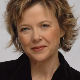 Annette Bening wallpaper