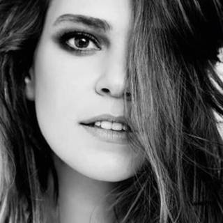 Aslı Enver wallpaper