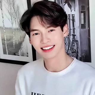 Win Opas-iamkajorn wallpaper