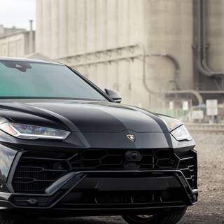 Lamborghini Urus black wallpaper
