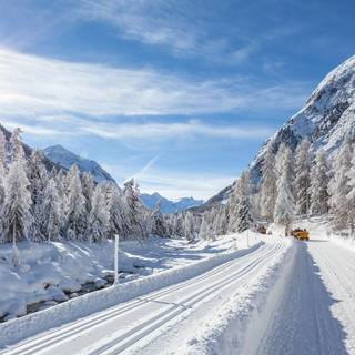 Snow machining wallpaper