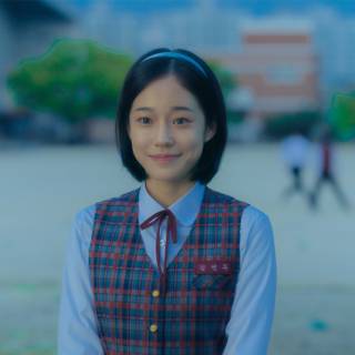 Roh Yoon-seo wallpaper