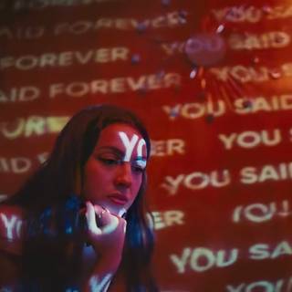 Olivia Rodrigo laptop wallpaper