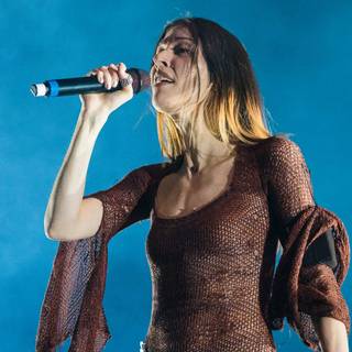 Caroline Polachek wallpaper