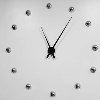 Analog clock wallpaper