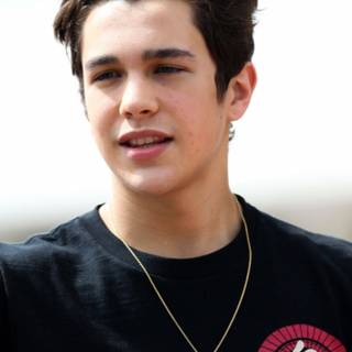 Austin Mahone 2023 wallpaper