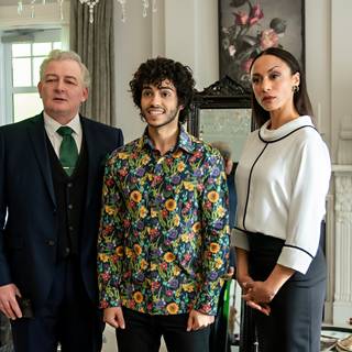 The Royal Treatment wallpaper