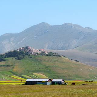 Castelluccio Di Norcia Umbria wallpaper
