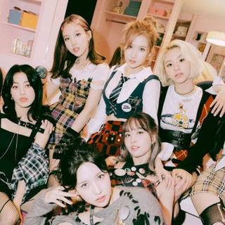 2023 Twice wallpaper