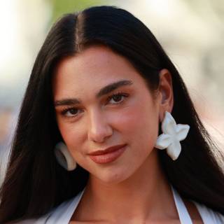 Dua Lipa 2023 wallpaper