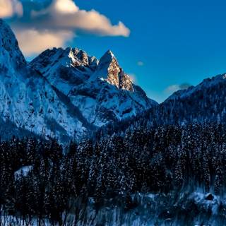 Winter mountains 2560x1440 wallpaper
