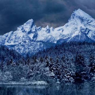 Winter mountains 2560x1440 wallpaper
