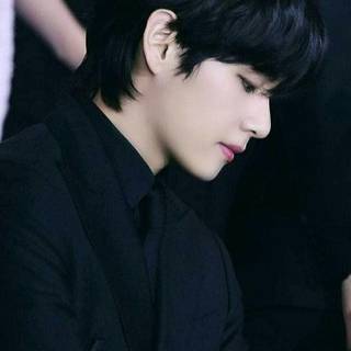 Kim Taehyung dark wallpaper