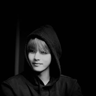 Kim Taehyung dark wallpaper
