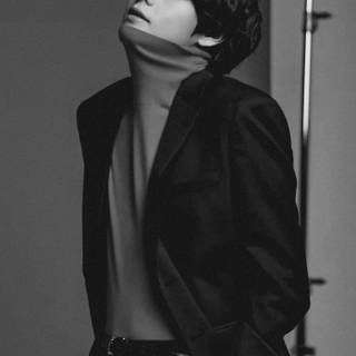 Kim Taehyung dark wallpaper