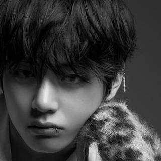 Kim Taehyung dark wallpaper