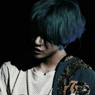 Kim Taehyung dark wallpaper