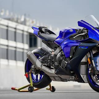 Yamaha R1 2018 wallpaper