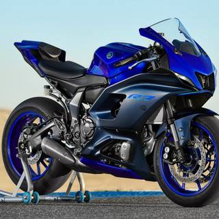 Yamaha R1 2018 wallpaper