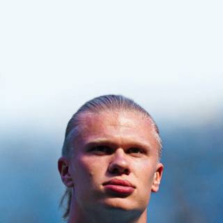 Haaland 4k aesthetic wallpaper