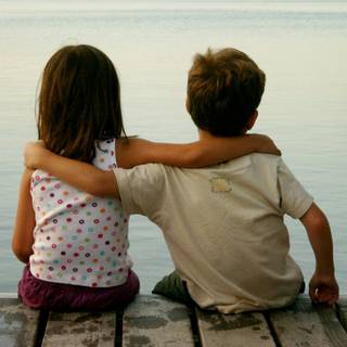 Female and male friends wallpaper