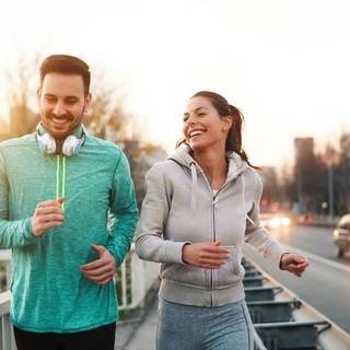 Female and male friends wallpaper