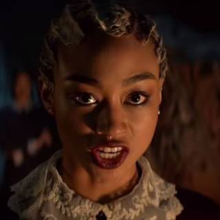 Tati Gabrielle wallpaper