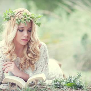 Reading spring wallpaper