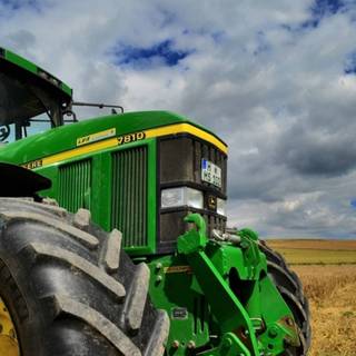 John Deere 7810 wallpaper