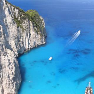 iPhone 4K Greece wallpaper