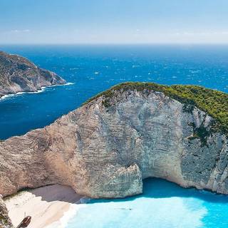 iPhone 4K Greece wallpaper