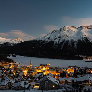 Winter snow lights wallpaper