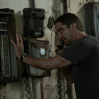 Plane 2023 movie wallpaper