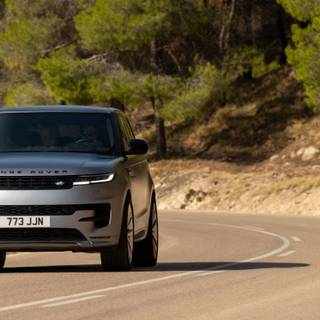 Rang Rover Sport 2023 wallpaper