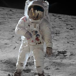 Astronaut moon wallpaper