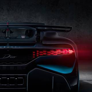 4K car iPhone wallpaper