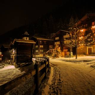 Switzerland night wallpaper