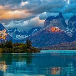 Lake scene wallpaper