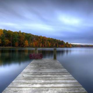 Lake scene wallpaper