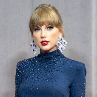 Taylor Swift Grammys 2023 wallpaper