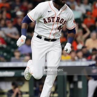 Yordan Alvarez wallpaper
