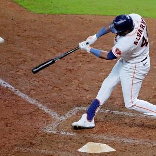 Yordan Alvarez wallpaper